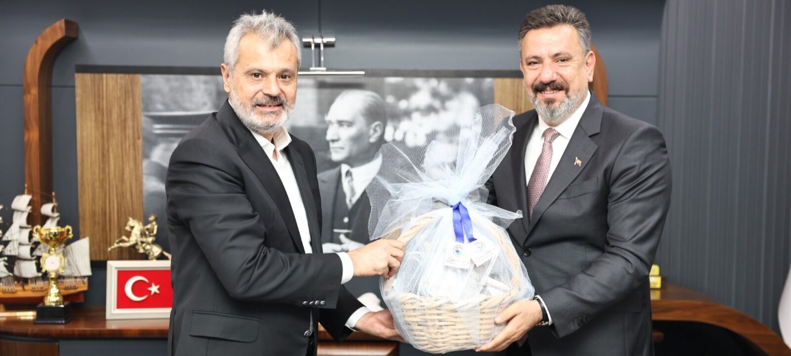 Da2B570B B87A 40E3 816F 01Bb11C0Bd70