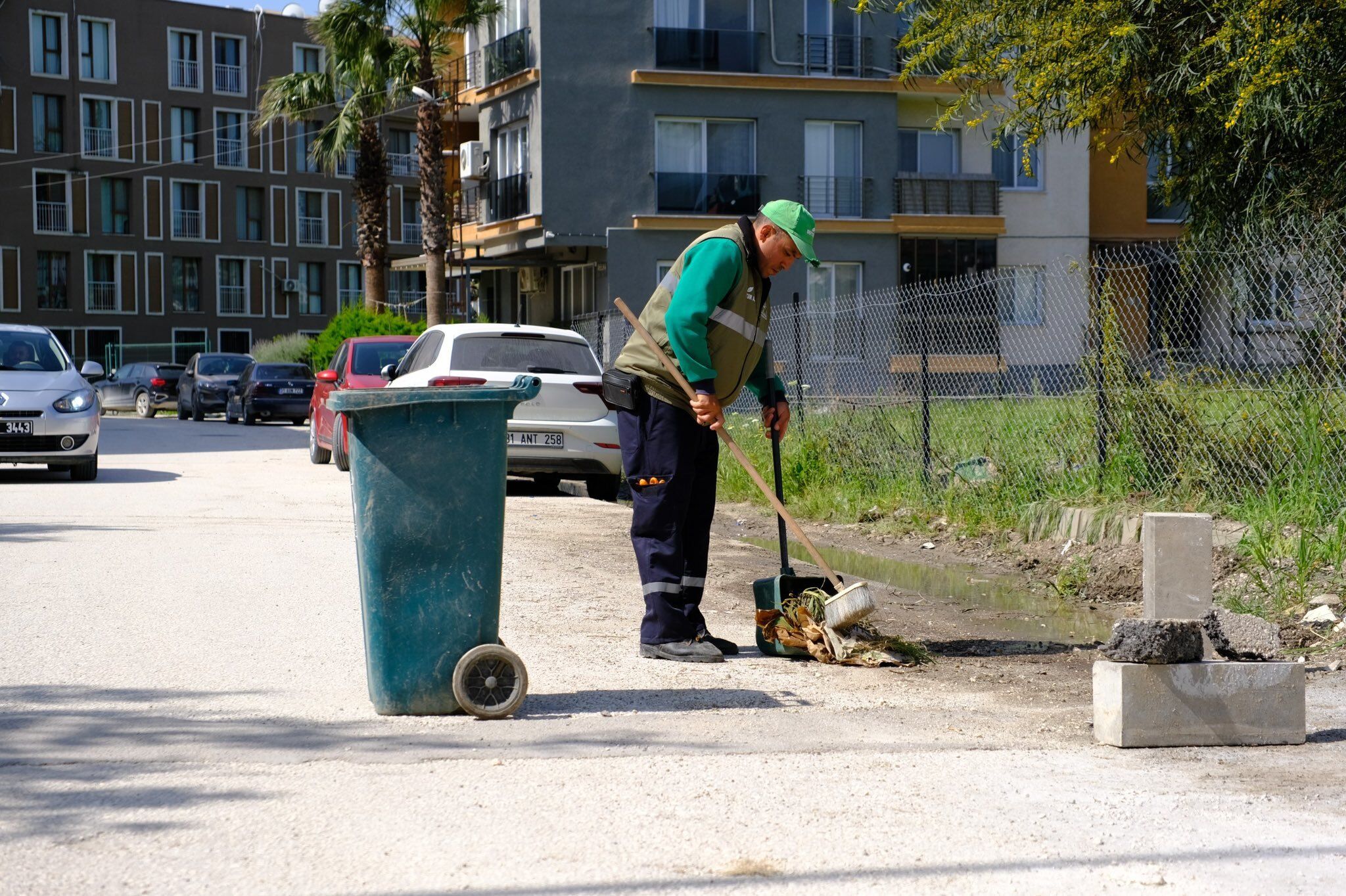 H F3Pt A4 X Q A Aktfh