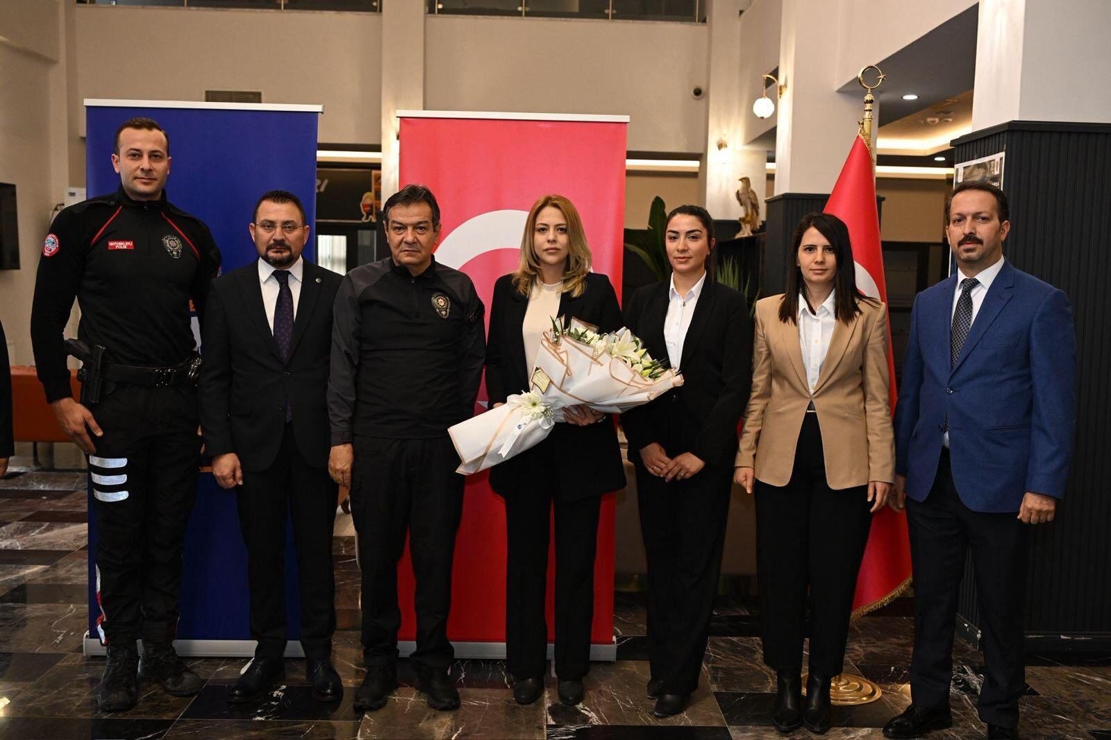 H Ffcw E O X M A Akgdr