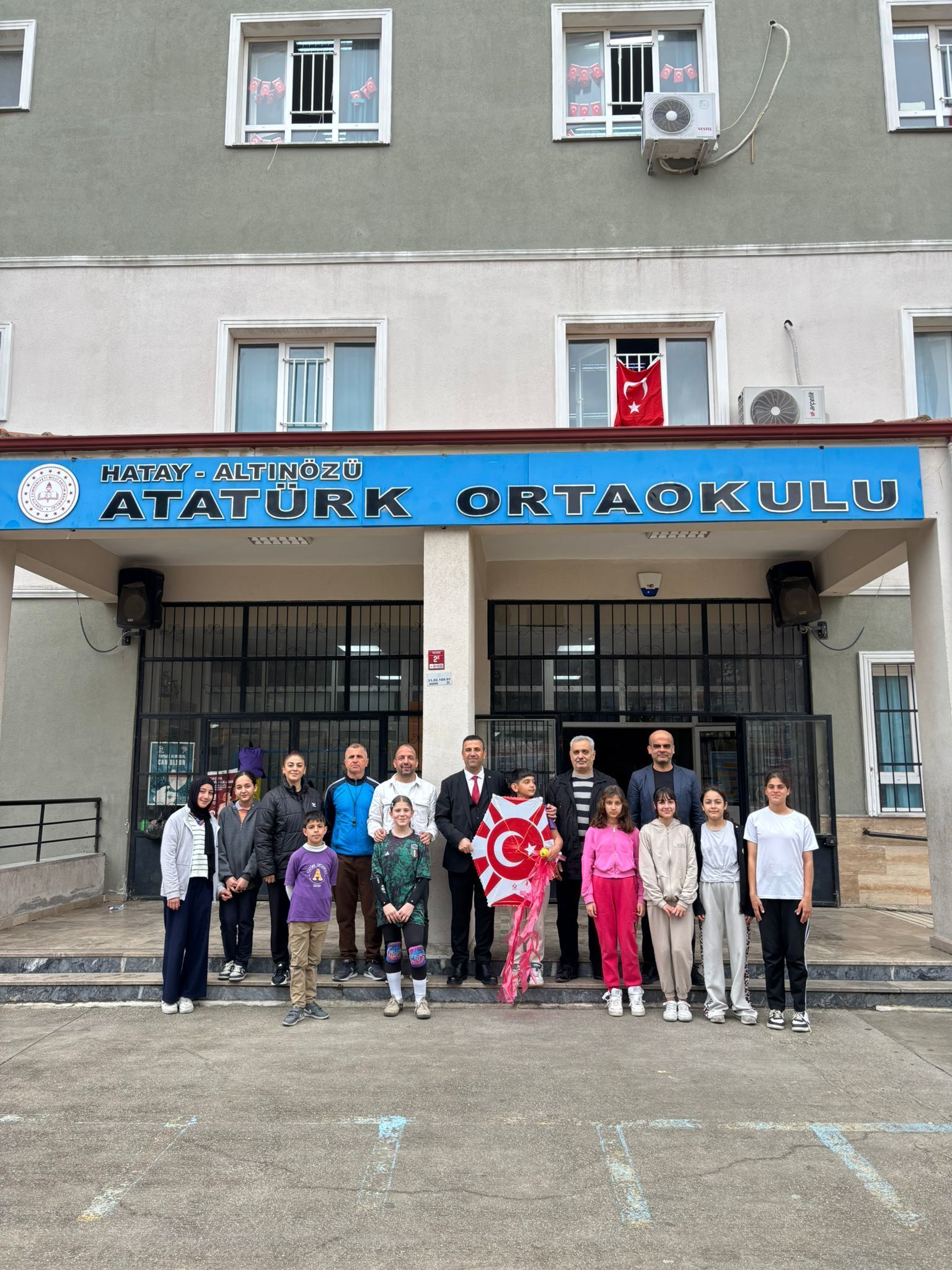 H Gavf7 L X Y A A Z L R E