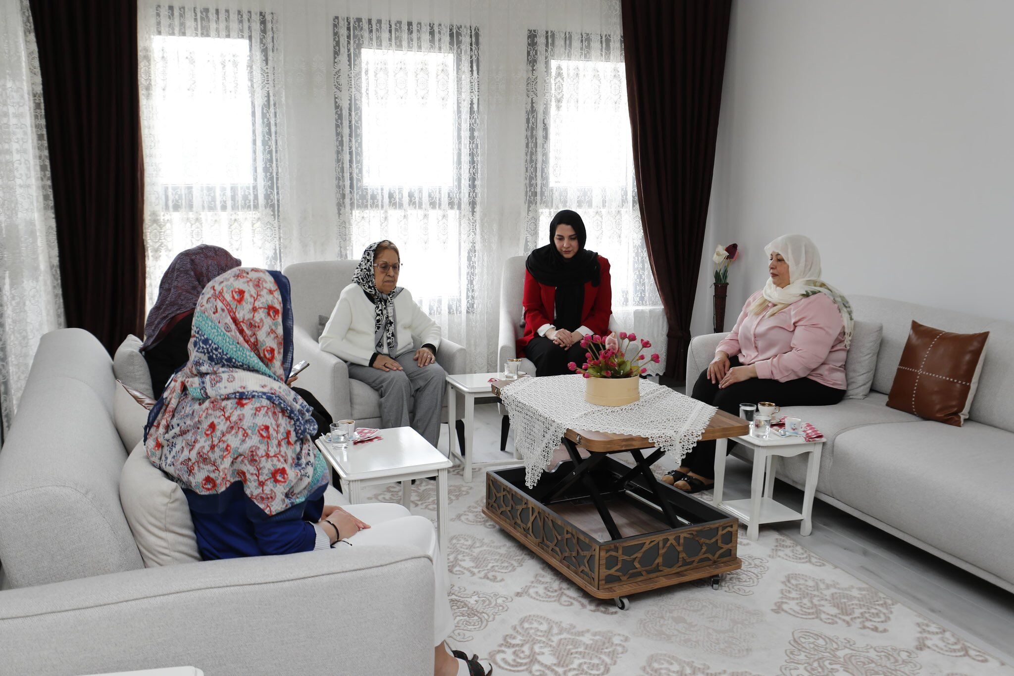 H Gc W Nqe X I A A X3Q1