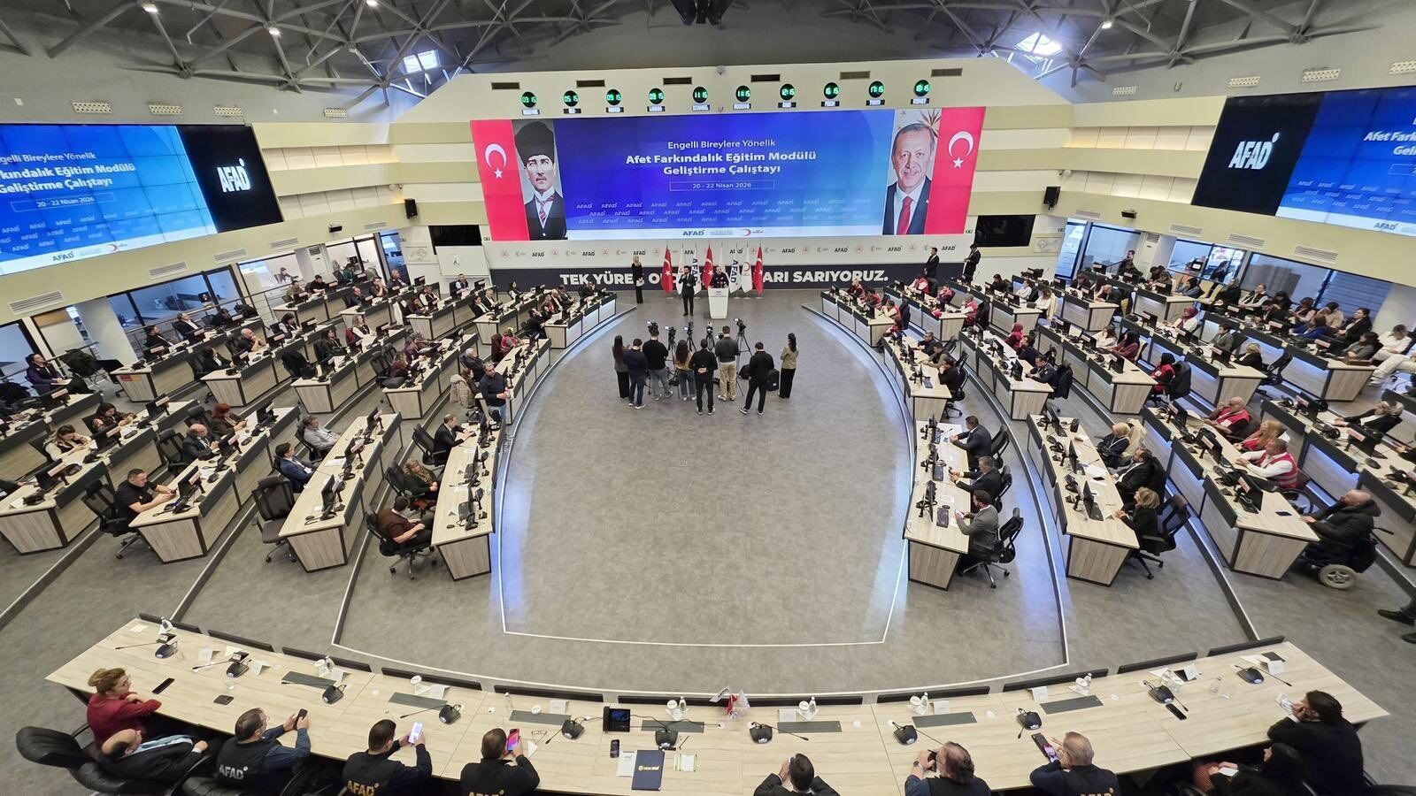 H Gd G Ud9 Ws A Af Du E