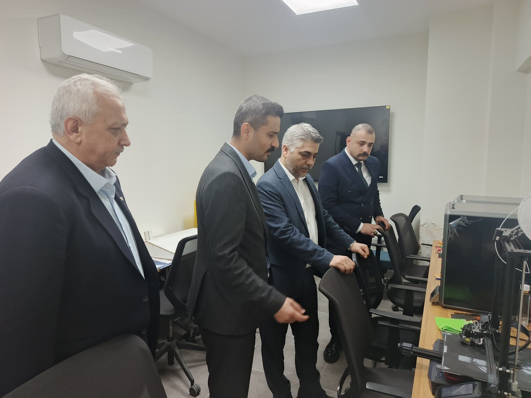 H Gg Oee9 Wg A At Goy