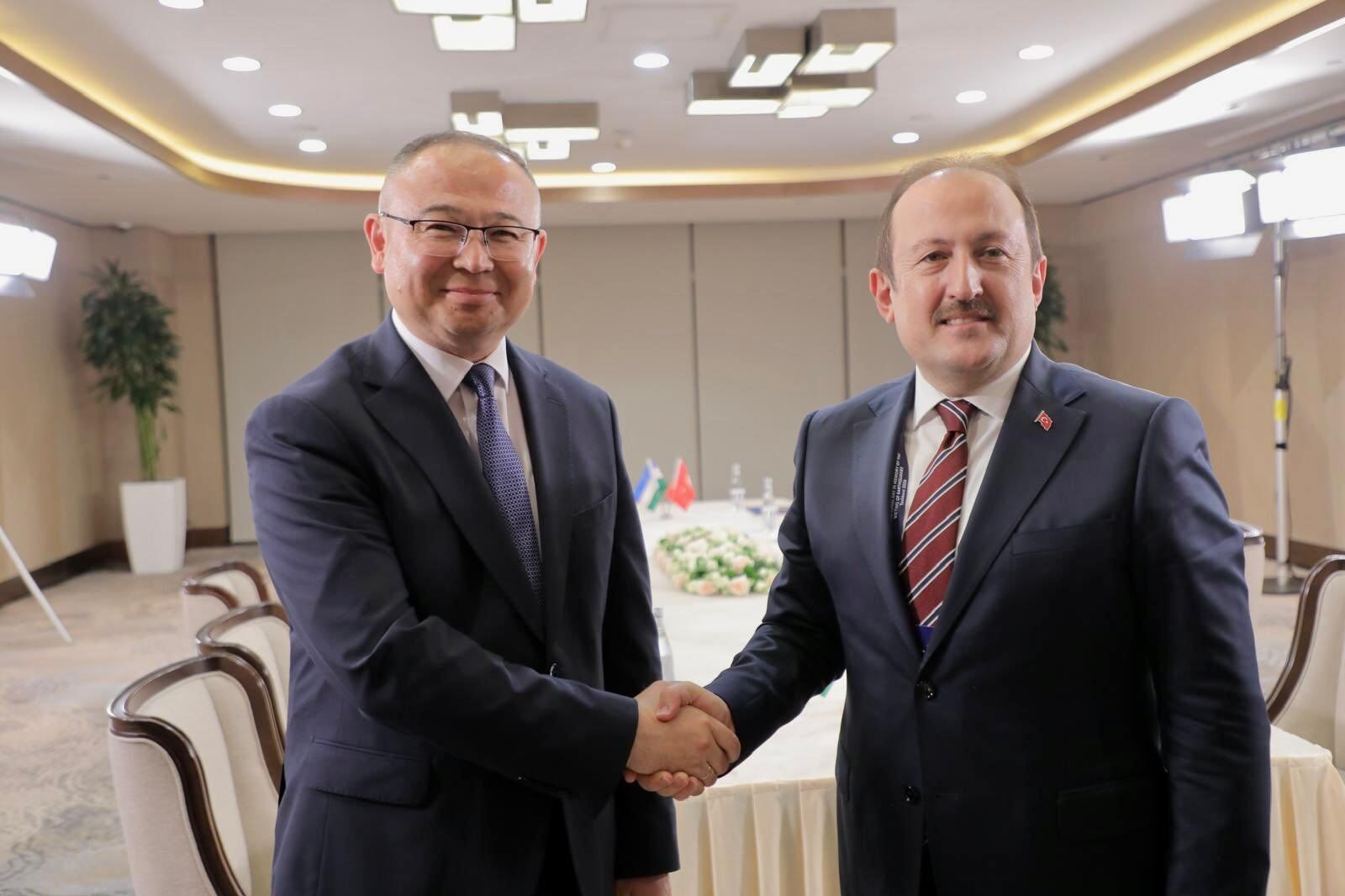 H H Ip E Tn X I A Aqo G8